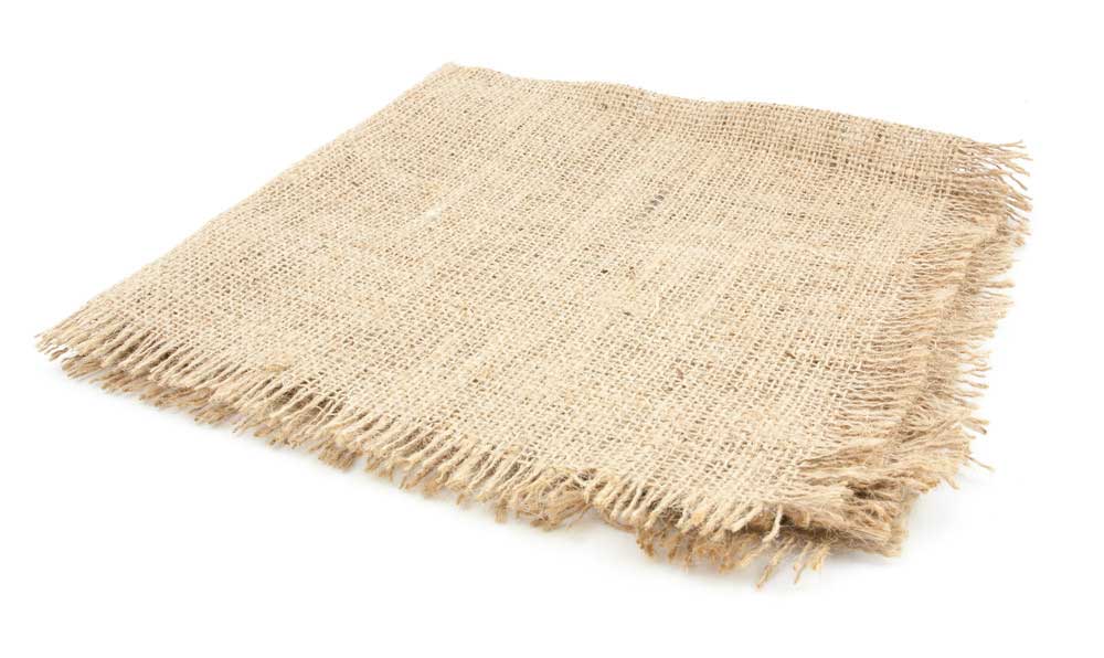 Fenntarthatóság anyagba szőve – Fedezze fel a zsákvászon környezeti előnyeit!