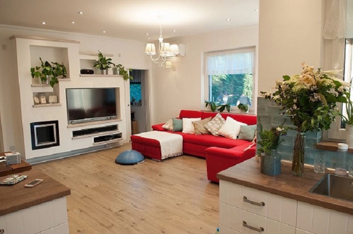 Egy kézben a jövője – Digitális és fenntartható megoldások a házépítésben